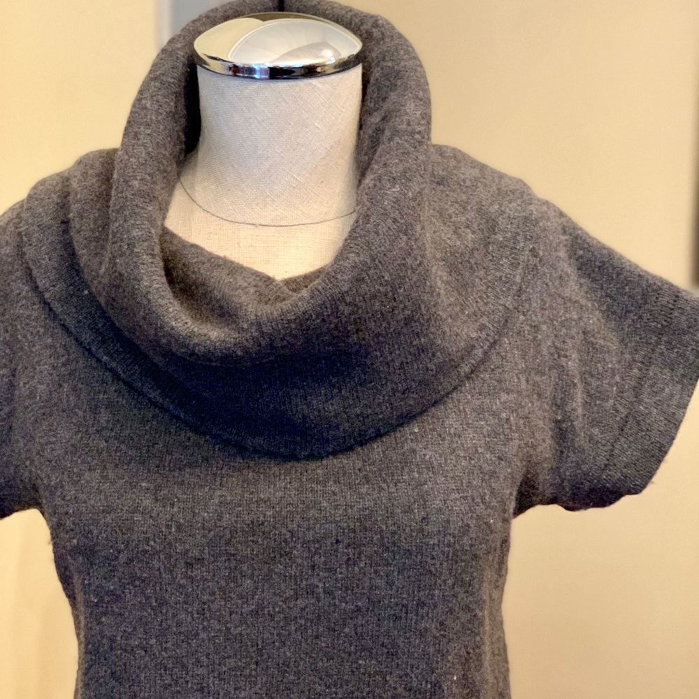 Dark gray cowl-neck short sleeve sweater